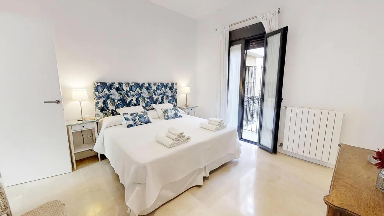 Sevilla Luxury Rentals - Alcazar エクステリア 写真